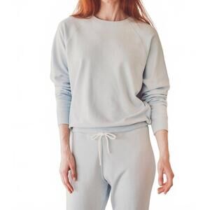 NEW LEALLO dune solid crewneck sweatshirt in arctic blue